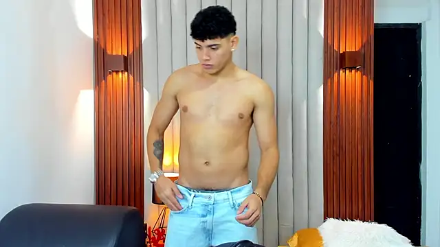 Justin mack online show from November 29, 8:11 pm