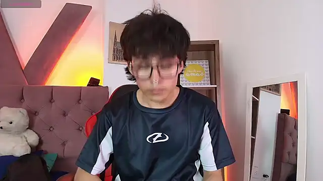 PepperTwink online show from March 14, 4:25 pm