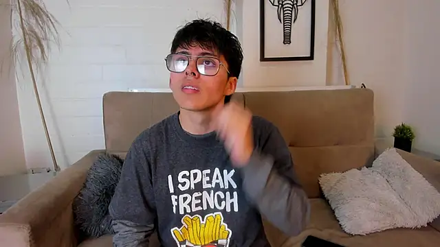 Snapshot of PepperTwink chatting on March 12, 1:40 pm PepperTwink online show from March 12, 1:40 pm
