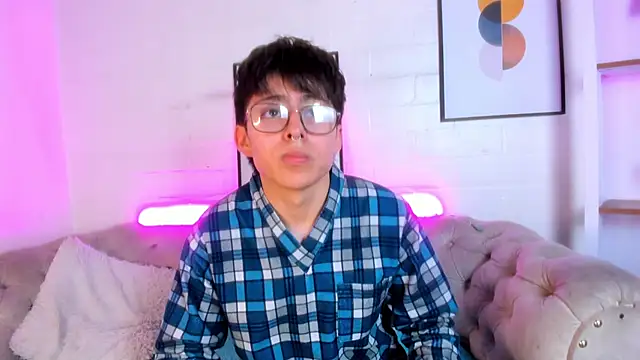 Snapshot of PepperTwink chatting on March 14, 1:13 pm PepperTwink online show from March 14, 1:13 pm