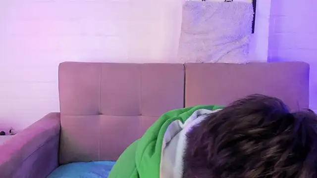 Snapshot of PepperTwink chatting on March 3, 12:43 pm PepperTwink online show from March 3, 12:43 pm