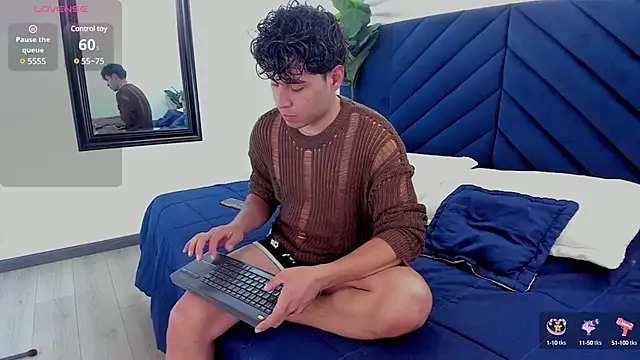 Snapshot of Gabriell_ramirez chatting on February 28, 3:48 am Gabriell ramirez online show from February 28, 3:48 am