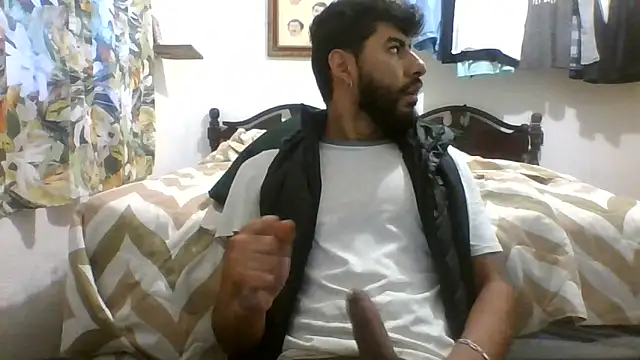 Snapshot of dickman10 chatting on October 3, 12:54 pm dickman10 online show from October 3, 12:54 pm