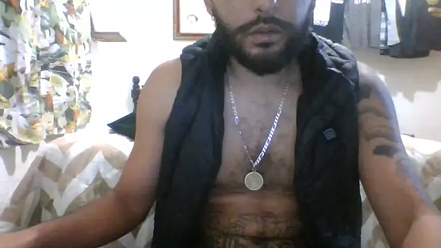 Snapshot of dickman10 chatting on October 1, 4:38 am dickman10 online show from October 1, 4:38 am