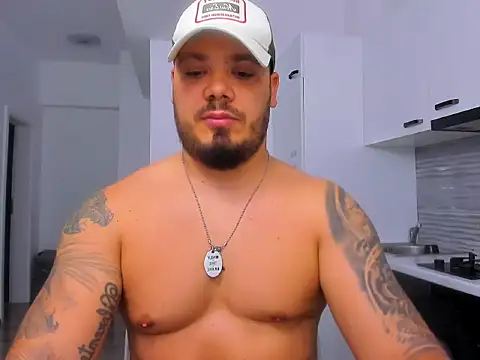 ZackMasterss online show from August 3, 8:24 am