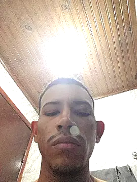 Snapshot of Mineirinho043 chatting on February 28, 12:09 pm Mineirinho043 online show from February 28, 12:09 pm