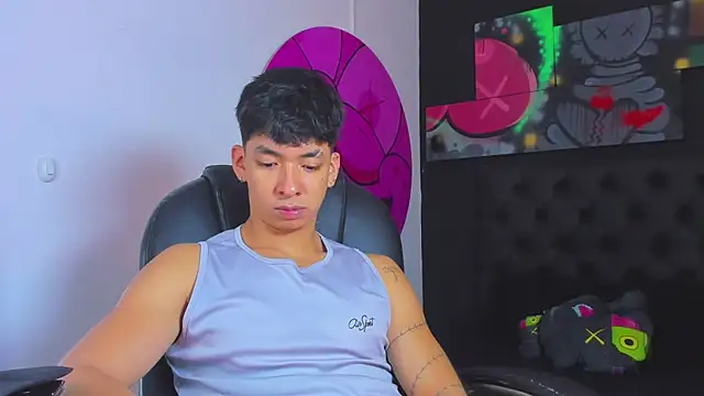 ISAAC CRYSTON online show from October 2, 8:35 pm