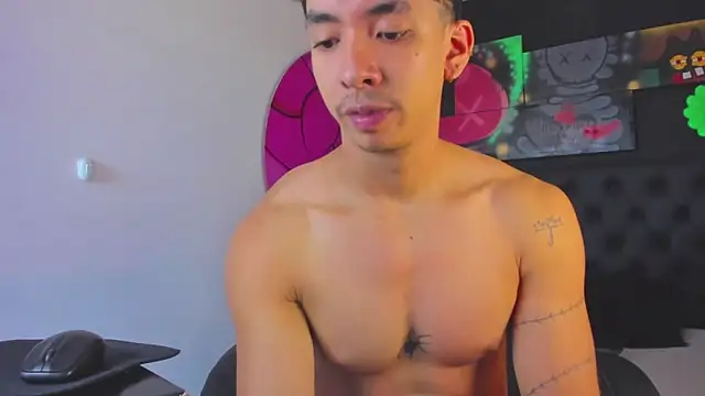 ISAAC CRYSTON online show from October 14, 9:44 pm