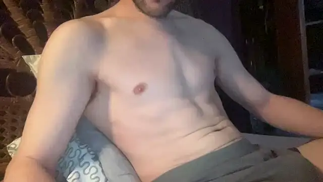 Snapshot of LeoLovelyDick chatting on October 18, 11:04 am LeoLovelyDick online show from October 18, 11:04 am