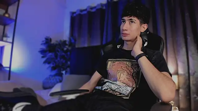 NovaaWheler online show from March 16, 11:58 am