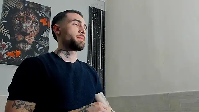 Snapshot of Luke_davis01 chatting on February 25, 1:17 pm Luke davis01 online show from February 25, 1:17 pm