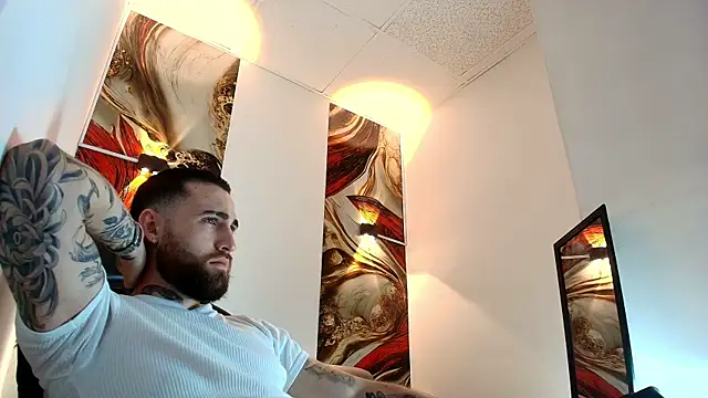 Luke davis01 online show from April 9, 1:06 pm