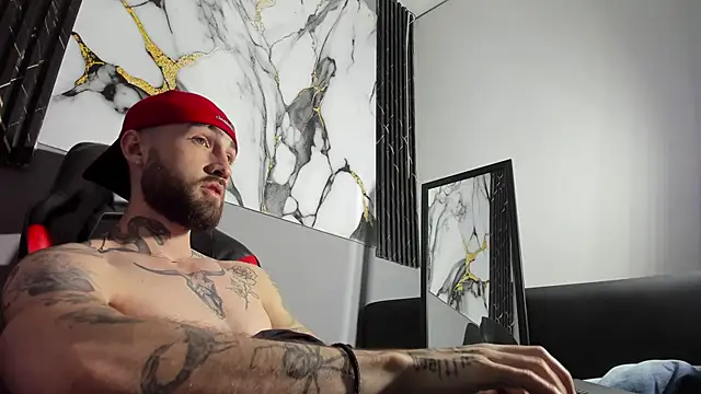 Snapshot of Luke_davis01 chatting on September 10, 1:54 pm Luke davis01 online show from September 10, 1:54 pm