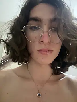 stormmart18 online show from November 28, 1:31 am