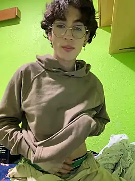 stormmart18 online show from February 11, 4:35 pm