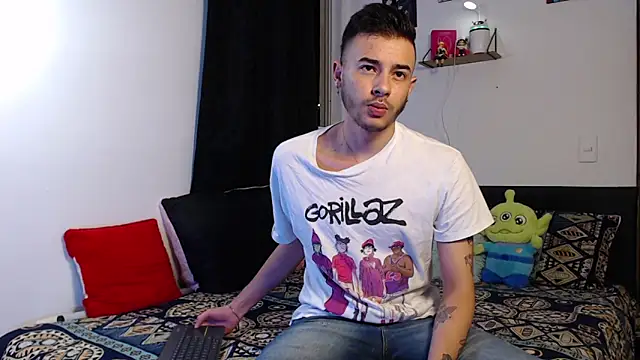 kyle clint07 online show from November 7, 2:59 am