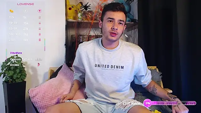 Snapshot of kyle_clint07 chatting on October 15, 4:53 am kyle clint07 online show from October 15, 4:53 am