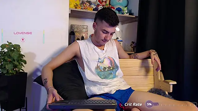 Snapshot of kyle_clint07 chatting on September 17, 5:08 am kyle clint07 online show from September 17, 5:08 am
