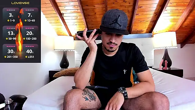 Snapshot of Sebastian_Berne chatting on September 28, 7:34 pm Sebastian Berne online show from September 28, 7:34 pm