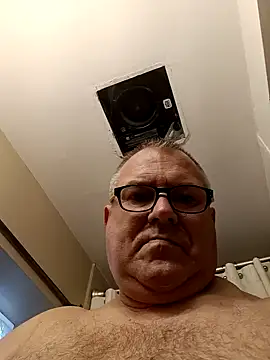 mkestr69 online show from March 31, 6:20 pm