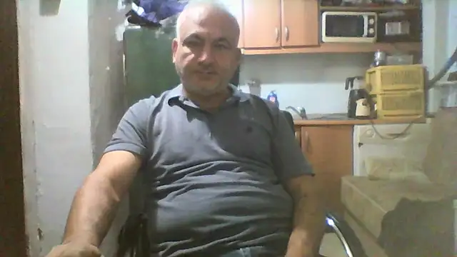 Snapshot of murat7888 chatting on October 20, 4:49 am murat7888 online show from October 20, 4:49 am