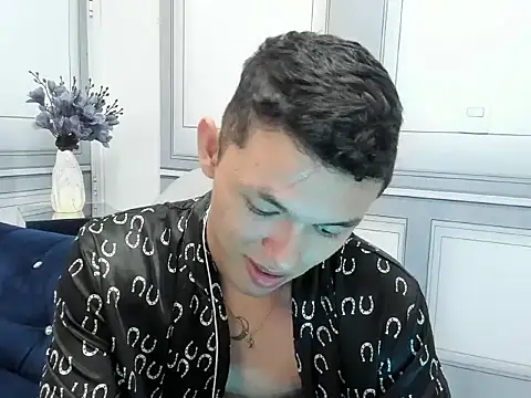 Snapshot of Andy_dior18 chatting on September 8, 10:20 pm Andy dior18 online show from September 8, 10:20 pm