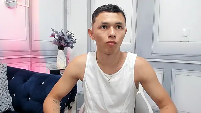Snapshot of Andy_dior18 chatting on September 22, 9:36 pm Andy dior18 online show from September 22, 9:36 pm