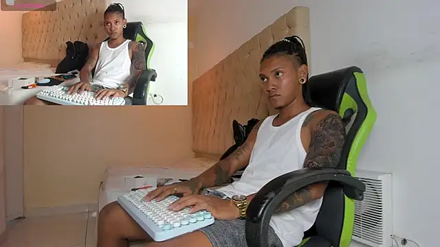 Snapshot of blackdirty420 chatting on September 12, 9:37 pm blackdirty420 online show from September 12, 9:37 pm