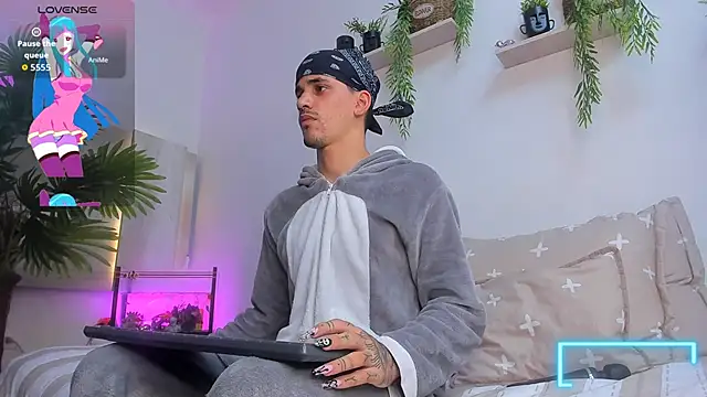 Dirty Kingg online show from October 18, 8:47 pm