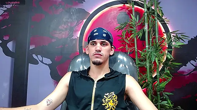 Dirty Kingg online show from November 24, 8:32 pm