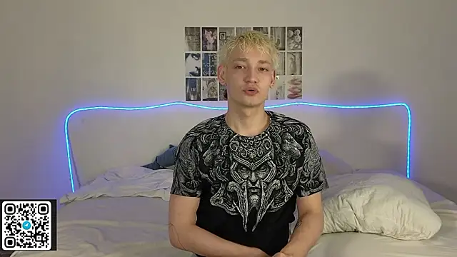 Julian wins online show from March 19, 4:59 am