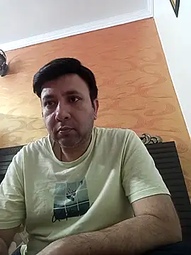 innocentboy1987 online show from March 10, 5:13 am