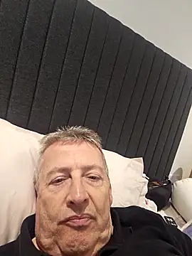 mann4u147 online show from March 6, 10:51 pm