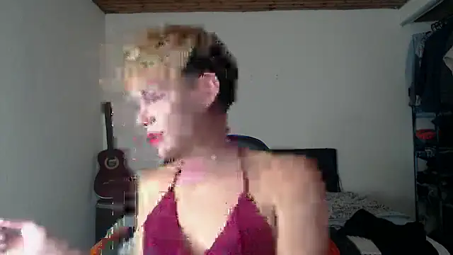 Snapshot of mchissexx chatting on October 7, 12:09 pm mchissexx online show from October 7, 12:09 pm