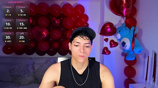  JacobMiller   online show from February 14, 1:33 am