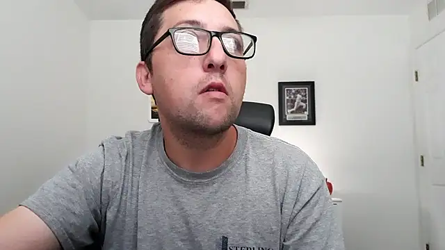 Snapshot of Milflover96 chatting on October 5, 2:43 pm Milflover96 online show from October 5, 2:43 pm