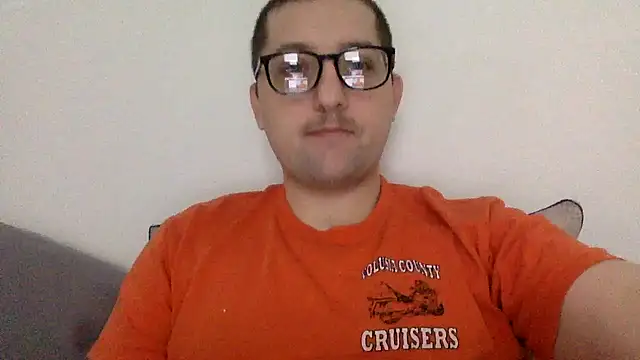 Snapshot of Milflover96 chatting on February 23, 3:47 pm Milflover96 online show from February 23, 3:47 pm