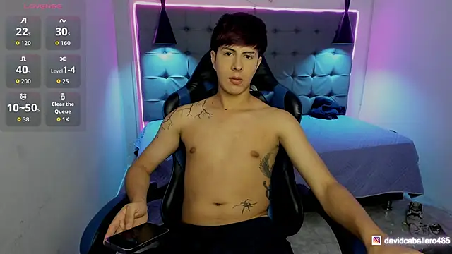 Estiv18  online show from February 23, 12:01 am