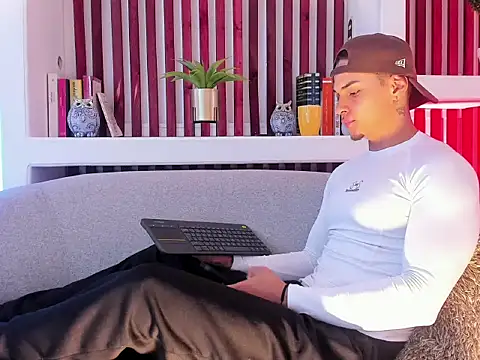 RyanGreys online show from October 10, 3:33 am