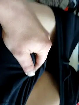 Snapshot of flo000031 chatting on March 10, 12:49 pm flo000031 online show from March 10, 12:49 pm