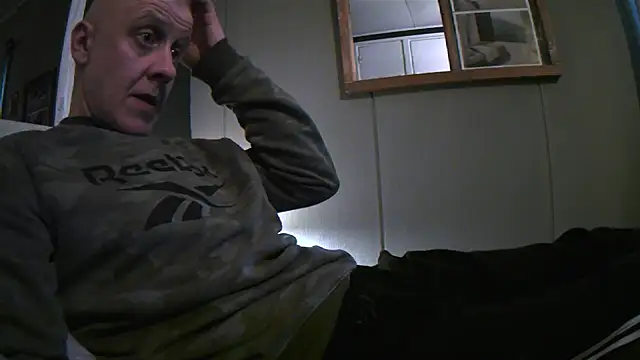 Snapshot of Teemu chatting on March 21, 4:40 pm Teemu online show from March 21, 4:40 pm