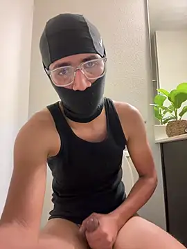 youngbusy online show from February 18, 9:09 pm