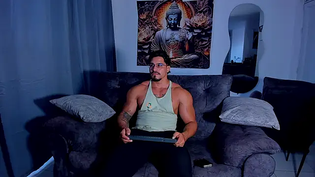 Snapshot of Valentino_Dosantos_ chatting on September 12, 9:04 pm Valentino Dosantos online show from September 12, 9:04 pm