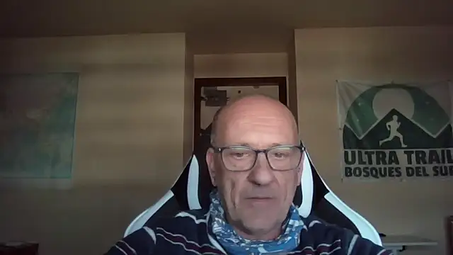 llopaco online show from February 8, 2:10 pm