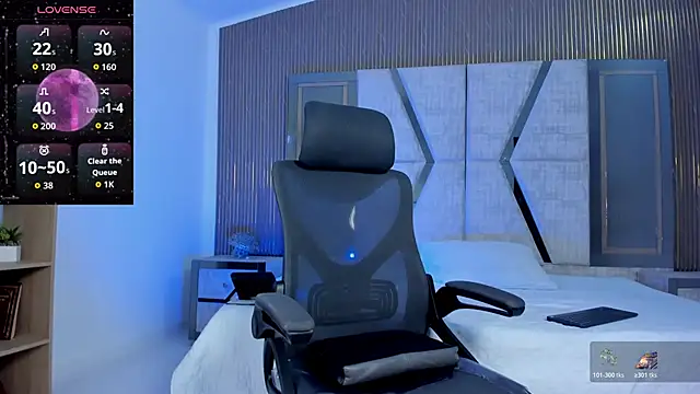 JacobRoberts1 online show from November 11, 8:47 pm