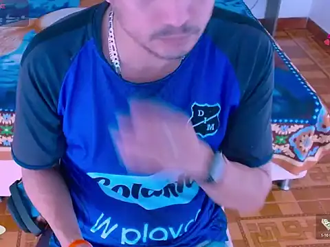 JhonTorres018 online show from February 20, 7:15 pm