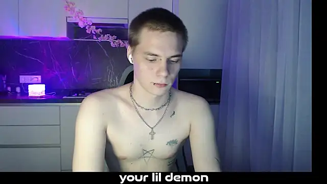 yourlildemon online show from February 24, 7:14 pm