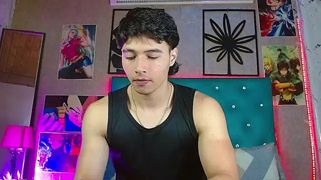 LiamAndrewzz online show from April 24, 3:53 am