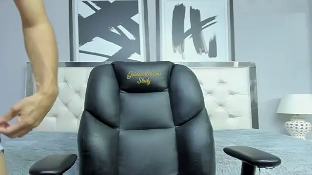 Snapshot of Johann_sex chatting on September 23, 5:45 pm Johann sex online show from September 23, 5:45 pm