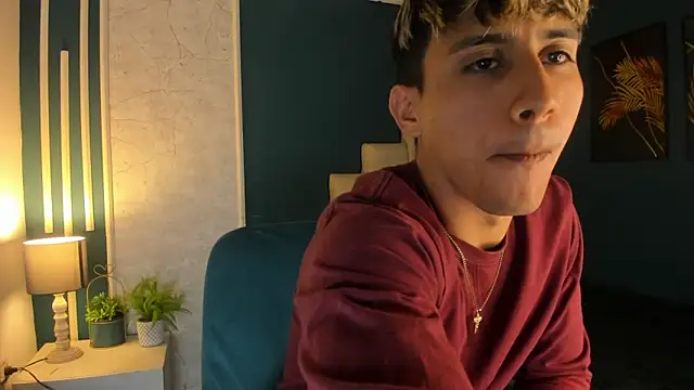 Allex Cano online show from March 12, 3:13 am